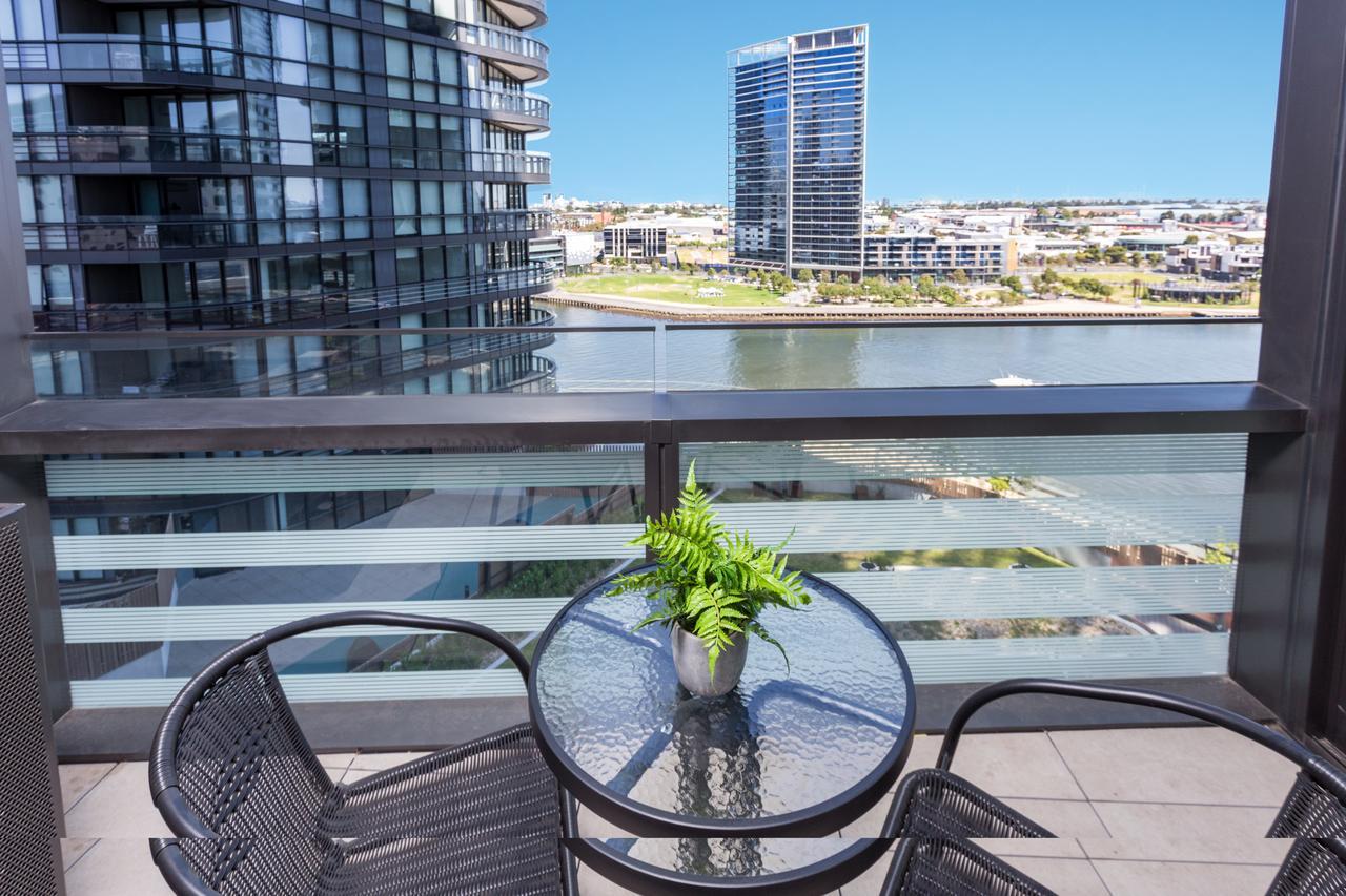 Wyndel Apartments - Riverside On Collins Melbourne Buitenkant foto